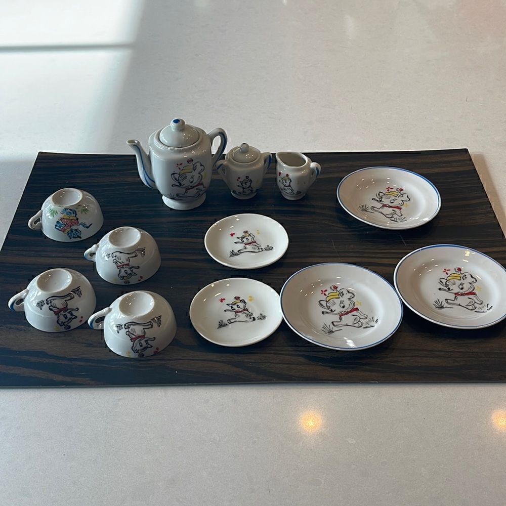 Tea set vintage sitting elephant dishes vintage made in Japan 1 cup with cat.